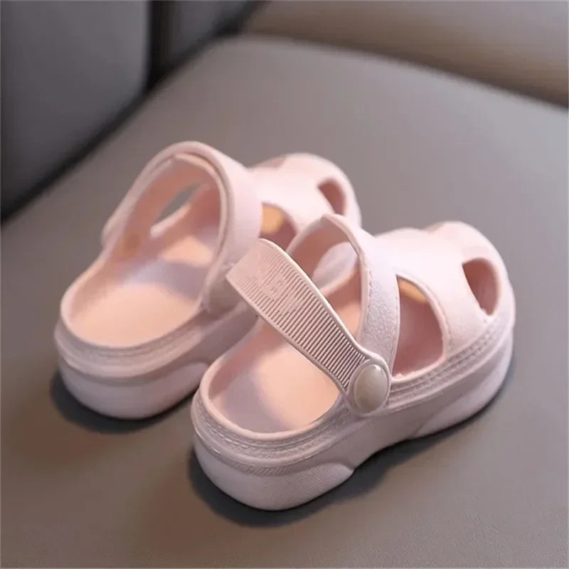 Kids’ Beach Sandals – Breathable & Anti-Slip (1–6 Years)