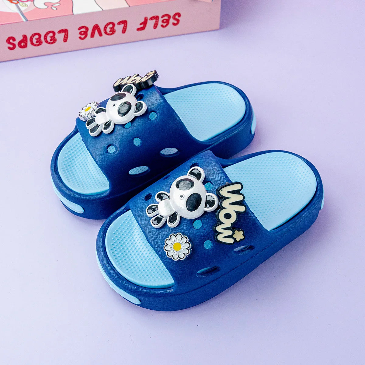 Pantofle Wow s měkkou podrážkou a protiskluzovou úpravou (věk 2-9 let)