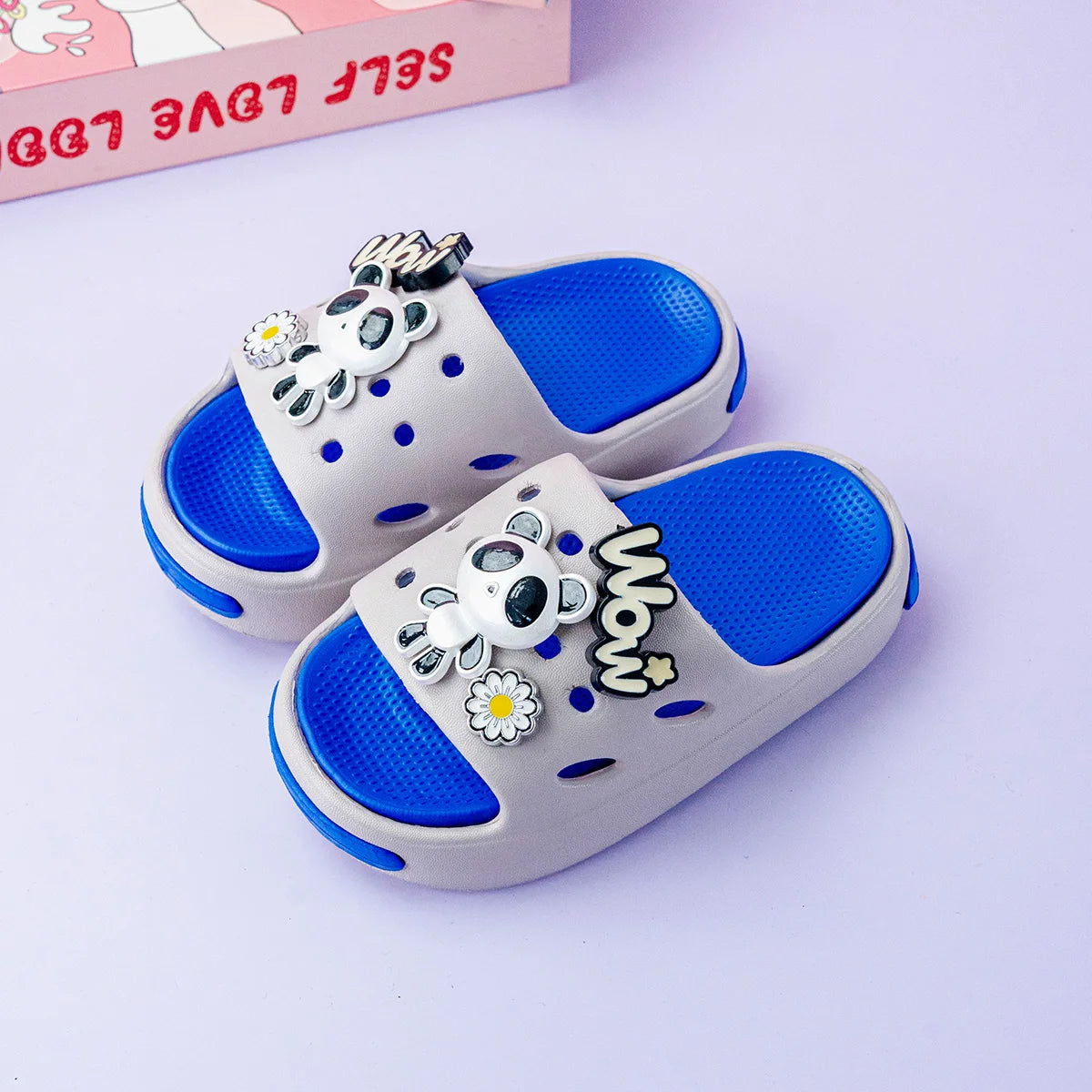 Pantofle Wow s měkkou podrážkou a protiskluzovou úpravou (věk 2-9 let)