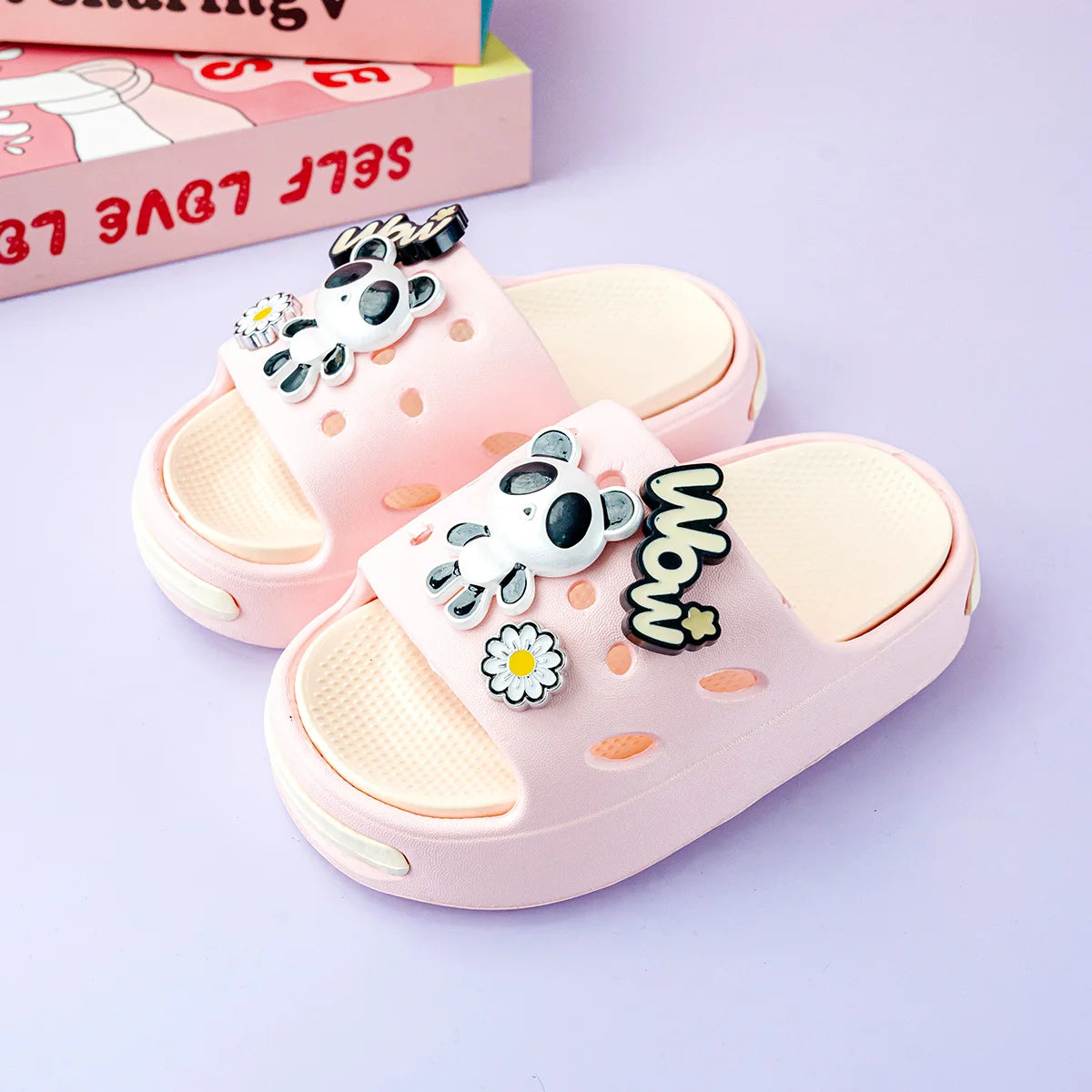 Pantofle Wow s měkkou podrážkou a protiskluzovou úpravou (věk 2-9 let)