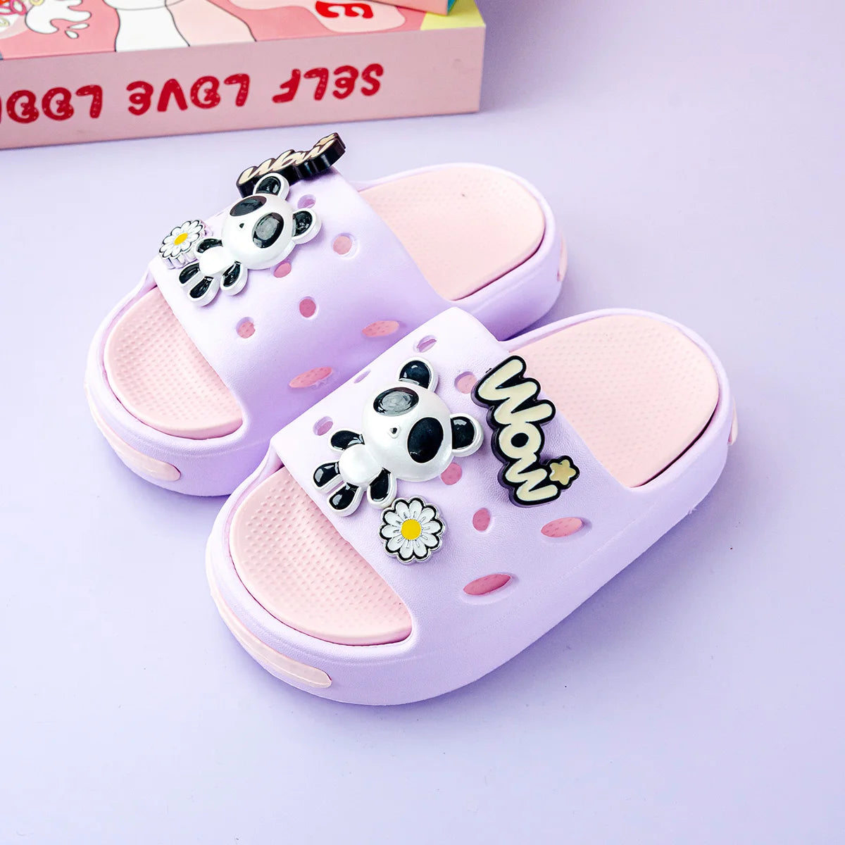 Pantofle Wow s měkkou podrážkou a protiskluzovou úpravou (věk 2-9 let)