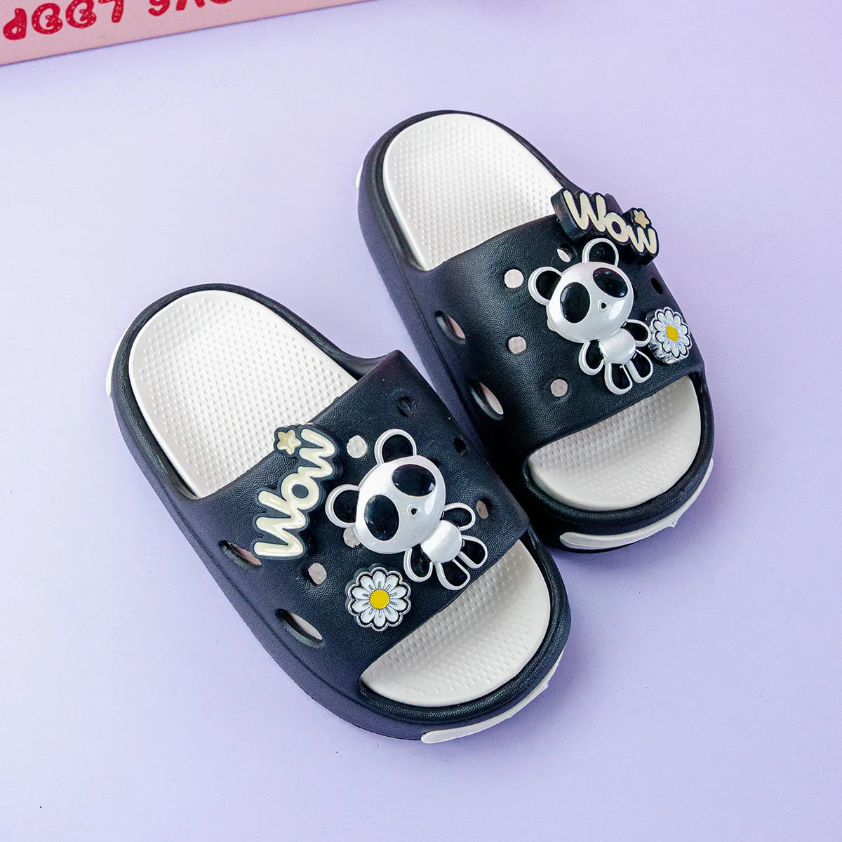 Pantofle Wow s měkkou podrážkou a protiskluzovou úpravou (věk 2-9 let)