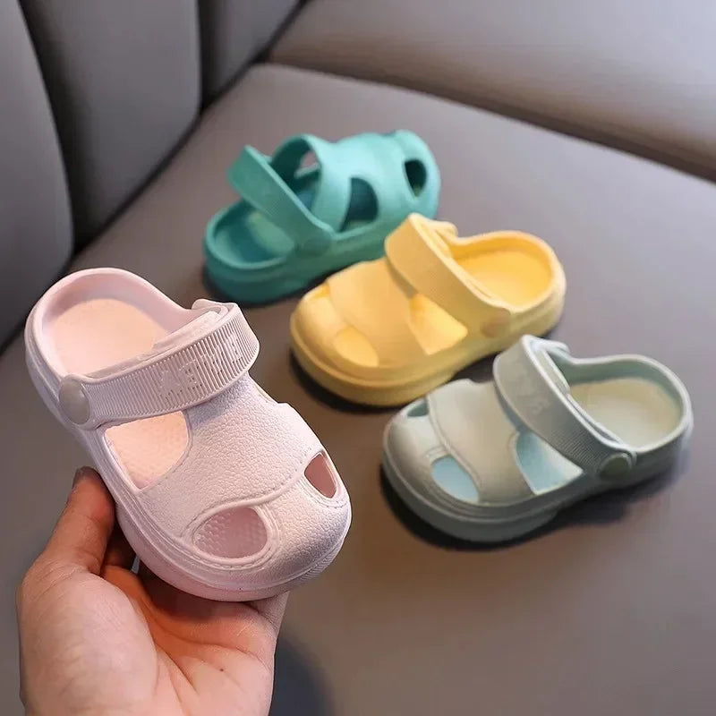 Kids’ Beach Sandals – Breathable & Anti-Slip (1–6 Years)