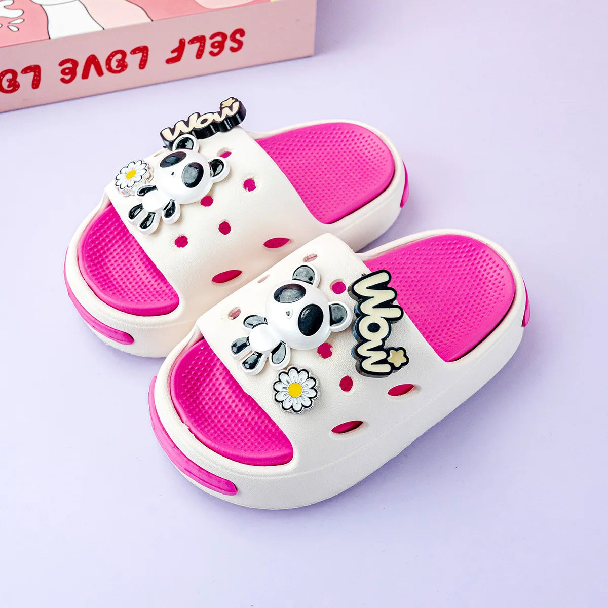 Pantofle Wow s měkkou podrážkou a protiskluzovou úpravou (věk 2-9 let)