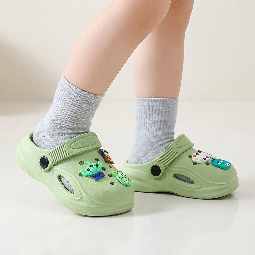 Zuecos de goma espacial para niños (de 1 a 6 años)